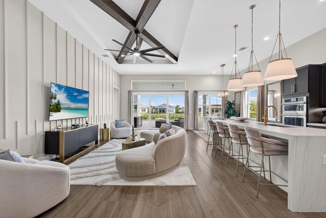 10109 Driftwood Way, Palm Beach Gardens, FL 33412