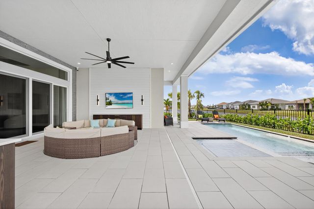 10109 Driftwood Way, Palm Beach Gardens, FL 33412