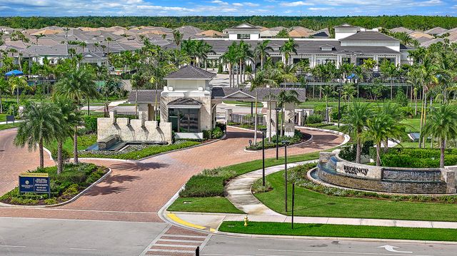 10109 Driftwood Way, Palm Beach Gardens, FL 33412