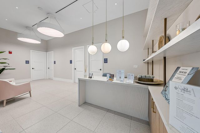 10109 Driftwood Way, Palm Beach Gardens, FL 33412