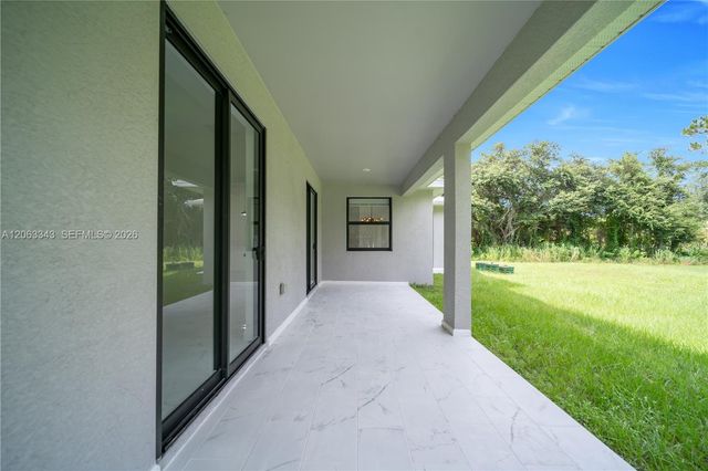 516 DAYTON AVE, Lehigh Acres, FL 33972