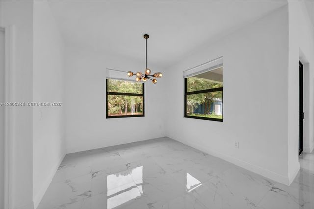 516 DAYTON AVE, Lehigh Acres, FL 33972