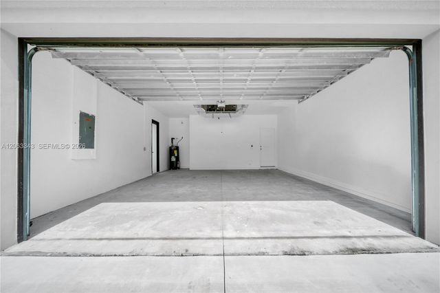 516 DAYTON AVE, Lehigh Acres, FL 33972