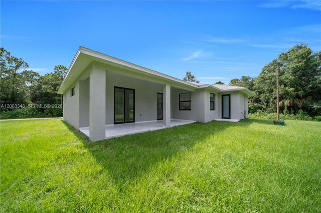 516 DAYTON AVE, Lehigh Acres, FL 33972