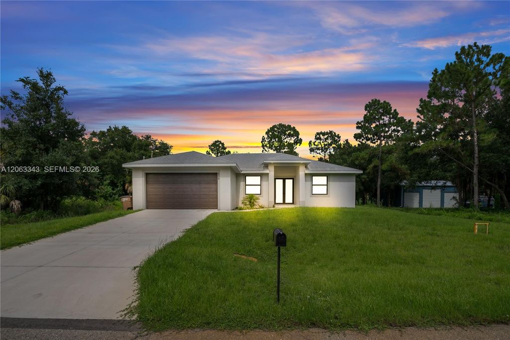 516 DAYTON AVE, Lehigh Acres, FL 33972