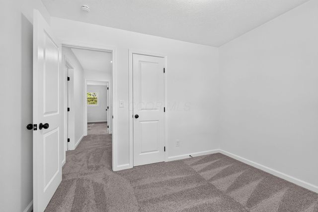 218 Blacks Road SW, Pataskala, OH 43062