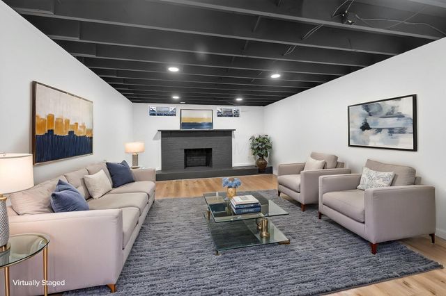 218 Blacks Road SW, Pataskala, OH 43062