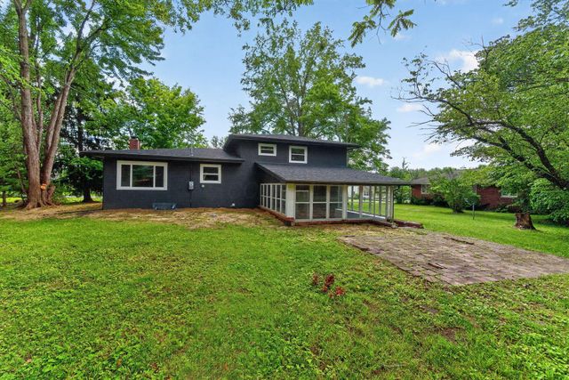 218 Blacks Road SW, Pataskala, OH 43062