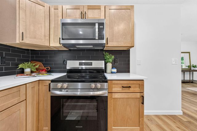 218 Blacks Road SW, Pataskala, OH 43062
