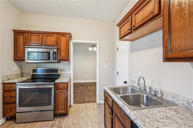 1450 St. Francis Avenue, Atlanta, GA 30344