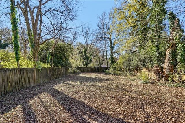 1450 St. Francis Avenue, Atlanta, GA 30344