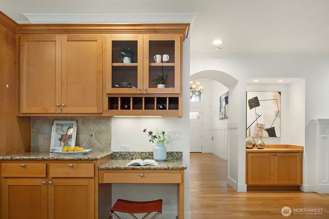 16137 Northup Way, Bellevue, WA 98008