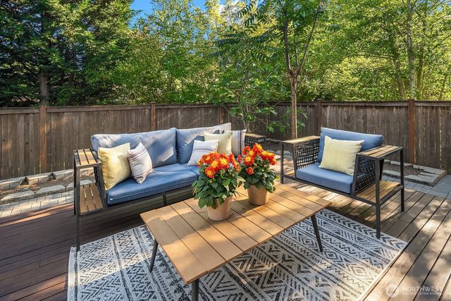 16137 Northup Way, Bellevue, WA 98008
