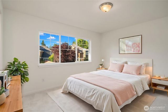 16137 Northup Way, Bellevue, WA 98008