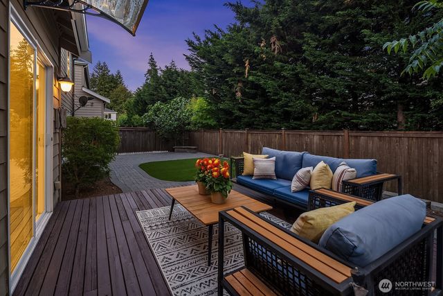 16137 Northup Way, Bellevue, WA 98008