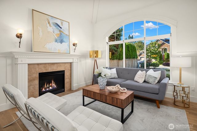 16137 Northup Way, Bellevue, WA 98008