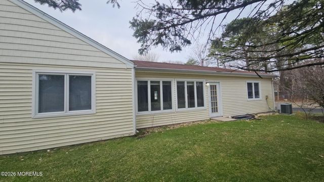 1700 NJ 37 W 112-11, Toms River, NJ 08757