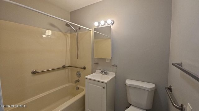 1700 NJ 37 W 112-11, Toms River, NJ 08757