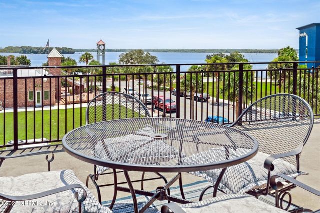 105 N 2ND Street, Palatka, FL 32177