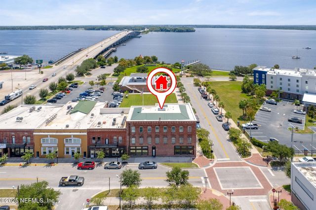 105 N 2ND Street, Palatka, FL 32177