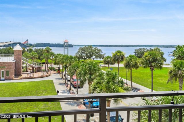105 N 2ND Street, Palatka, FL 32177