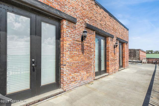 105 N 2ND Street, Palatka, FL 32177