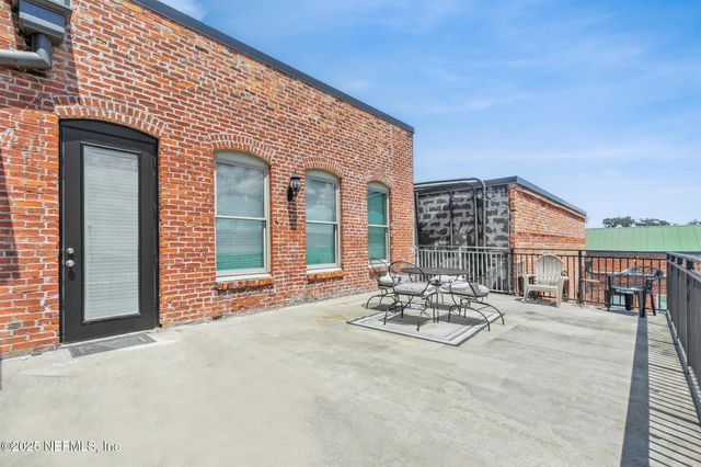 105 N 2ND Street, Palatka, FL 32177