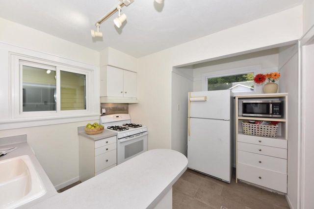 2108 E Jarvis STREET, Shorewood, WI 53211