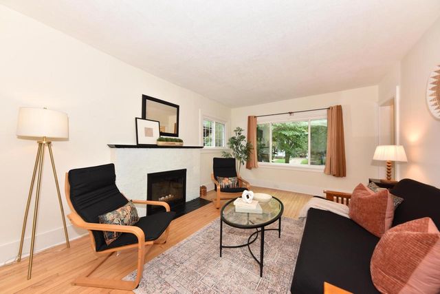 2108 E Jarvis STREET, Shorewood, WI 53211