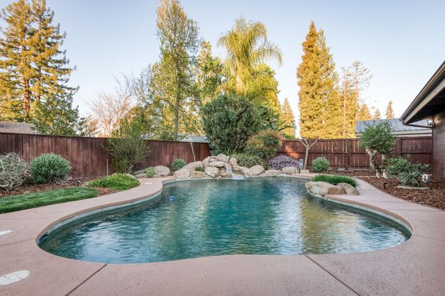 3646 W Spruce Avenue, Fresno, CA 93711