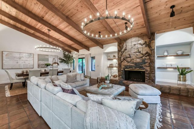 3646 W Spruce Avenue, Fresno, CA 93711