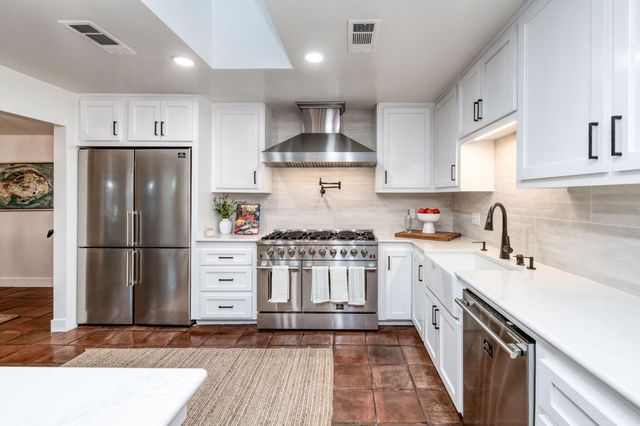 3646 W Spruce Avenue, Fresno, CA 93711