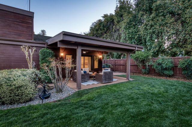 3646 W Spruce Avenue, Fresno, CA 93711