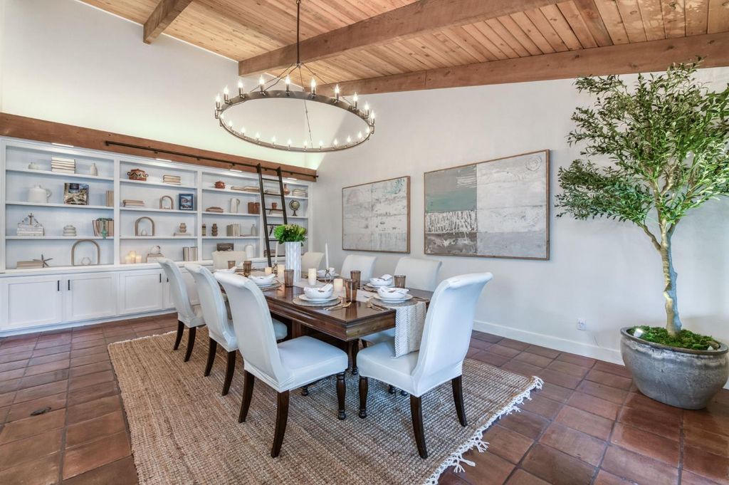 Image 21 of property listing at 3646 W Spruce Avenue, Fresno, CA 93711