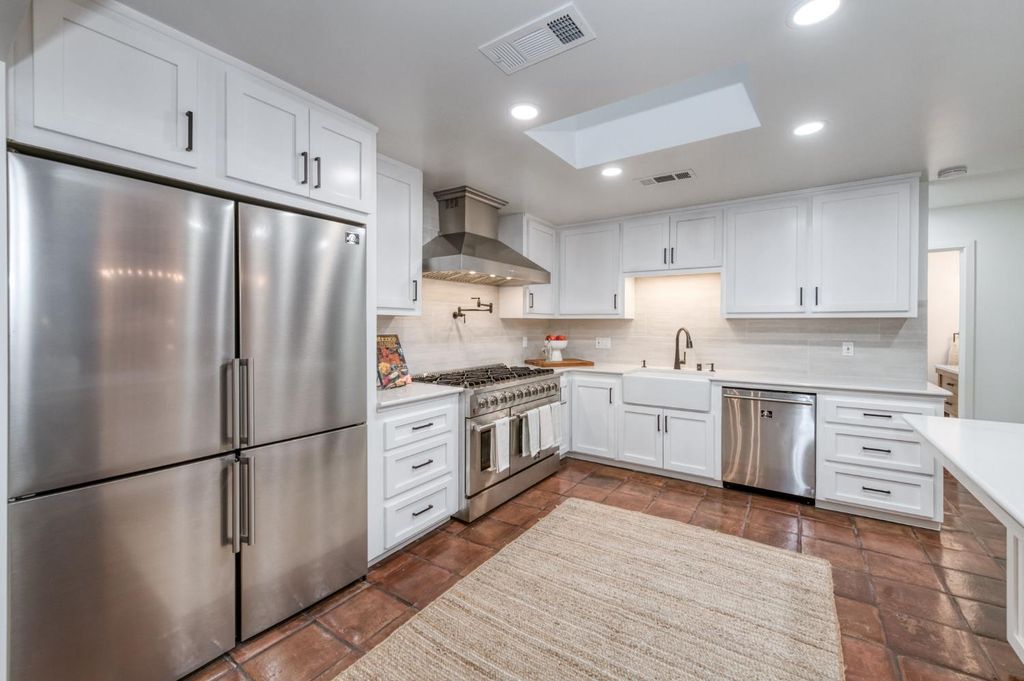 Image 26 of property listing at 3646 W Spruce Avenue, Fresno, CA 93711