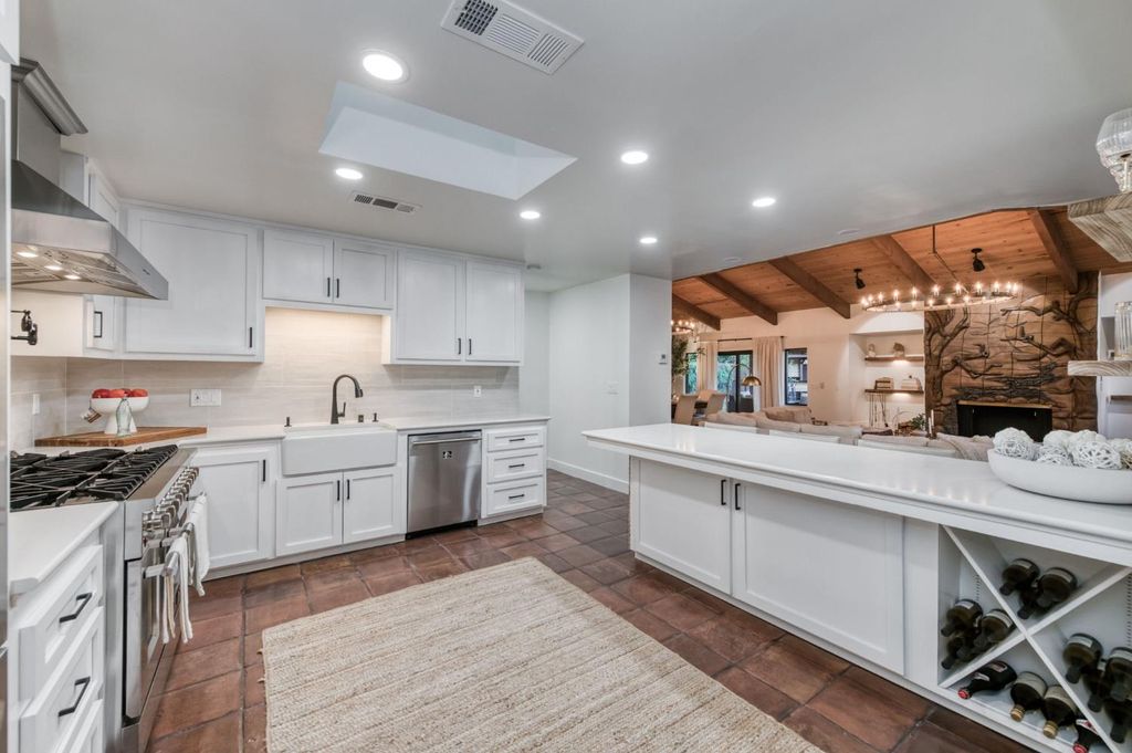 Image 27 of property listing at 3646 W Spruce Avenue, Fresno, CA 93711