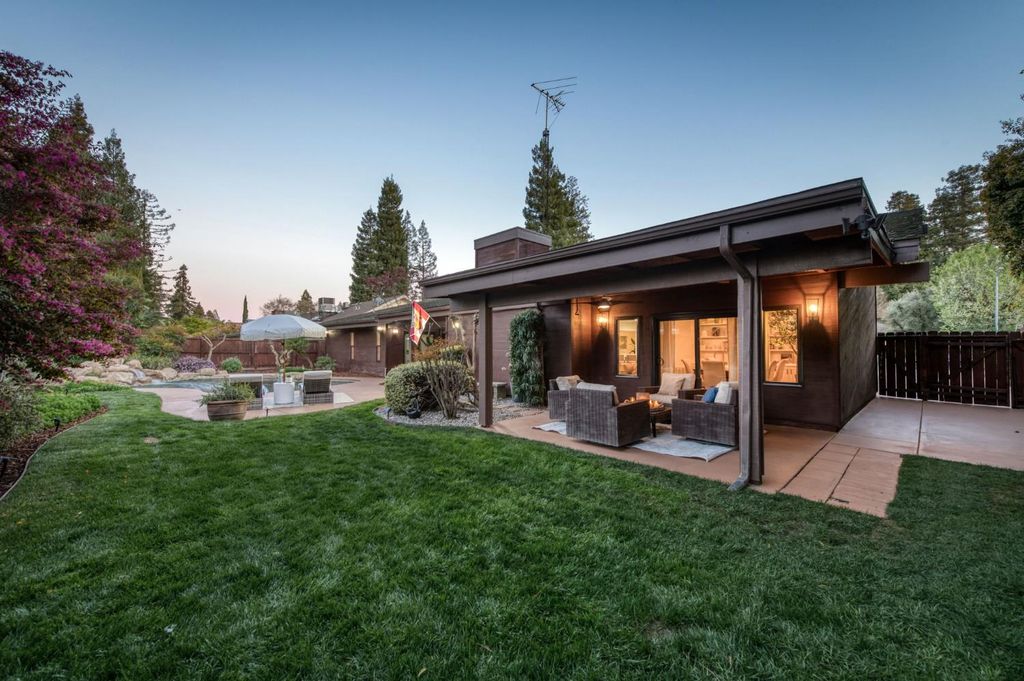 Image 50 of property listing at 3646 W Spruce Avenue, Fresno, CA 93711