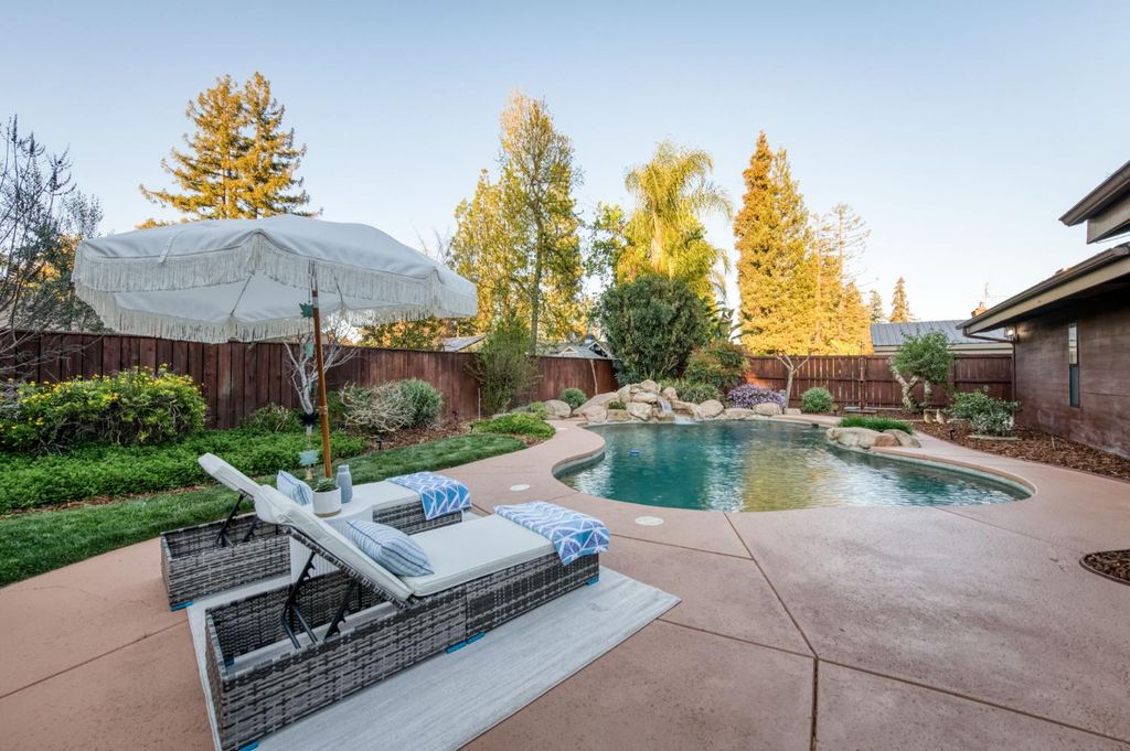 Image 9 of property listing at 3646 W Spruce Avenue, Fresno, CA 93711