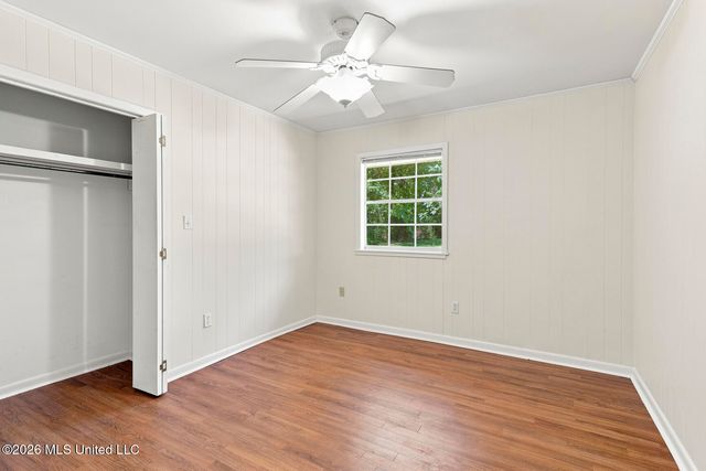 402 W Main Street, Raymond, MS 39154