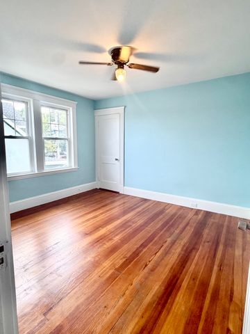 107 Loring Av 2, Salem, MA 01970
