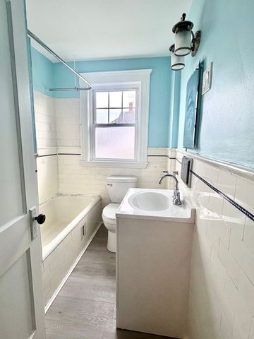107 Loring Av 2, Salem, MA 01970