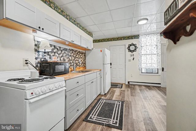 282 UNION ST, Millersburg, PA 17061