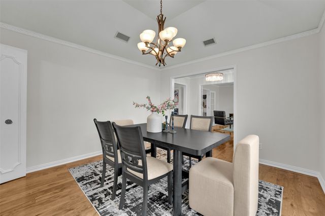 9511 Robin Meadow Drive, Dallas, TX 75243