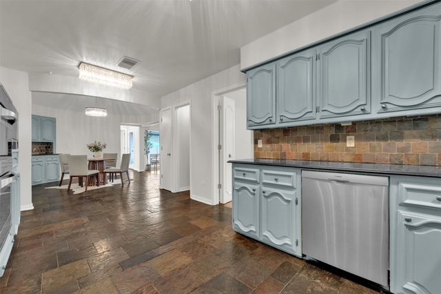 9511 Robin Meadow Drive, Dallas, TX 75243