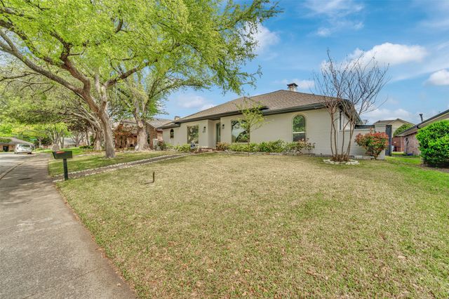 9511 Robin Meadow Drive, Dallas, TX 75243