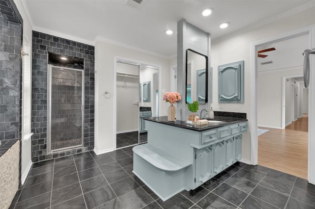 9511 Robin Meadow Drive, Dallas, TX 75243