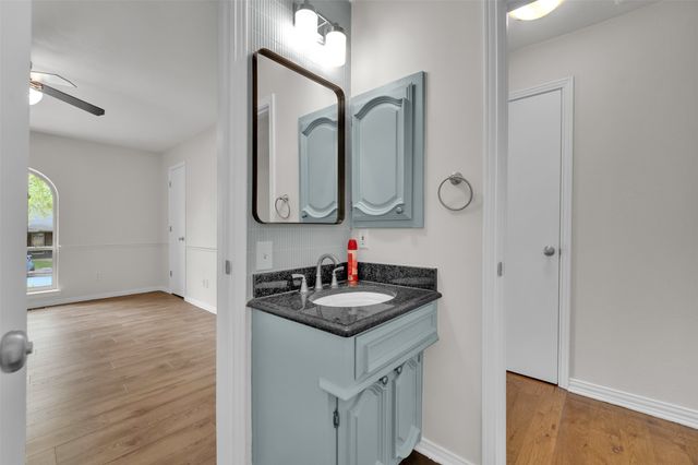 9511 Robin Meadow Drive, Dallas, TX 75243