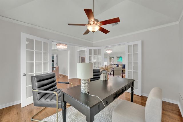 9511 Robin Meadow Drive, Dallas, TX 75243