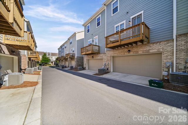 928 Bexton Street, Charlotte, NC 28273