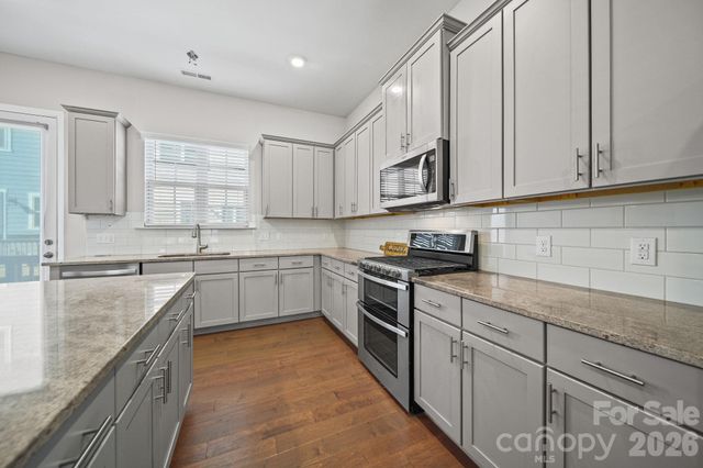 928 Bexton Street, Charlotte, NC 28273